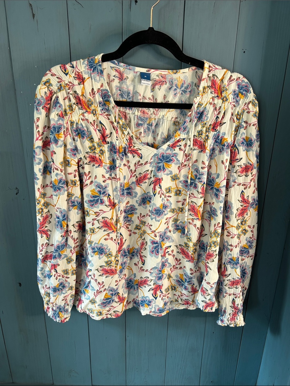 Old Navy White Floral V-Neck Blouse with Blue & Pink Blooms | Size Medium